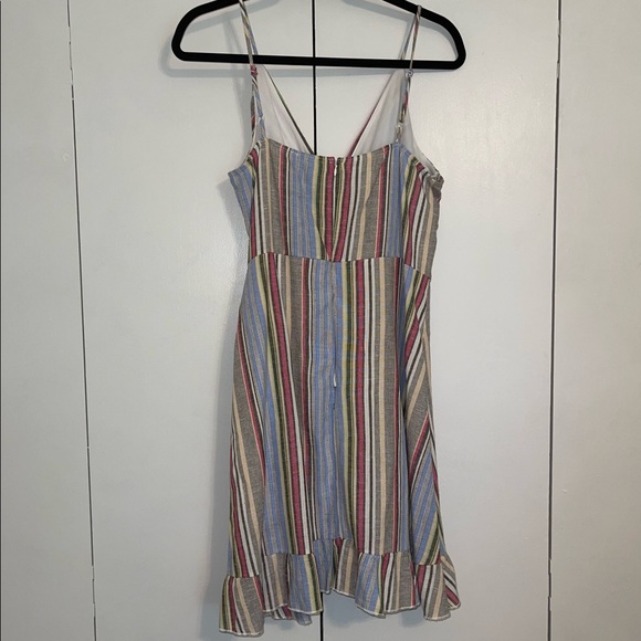 Striped Dress with Tie in Front - Picture 2 of 4